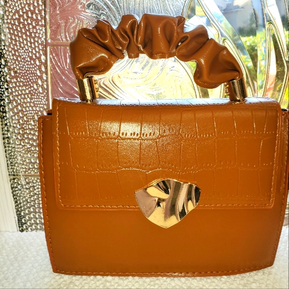 Handbags - Brown handbag